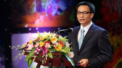 Deputy Prime Minister asks for more fresh initiatives to boost tourism - ảnh 1